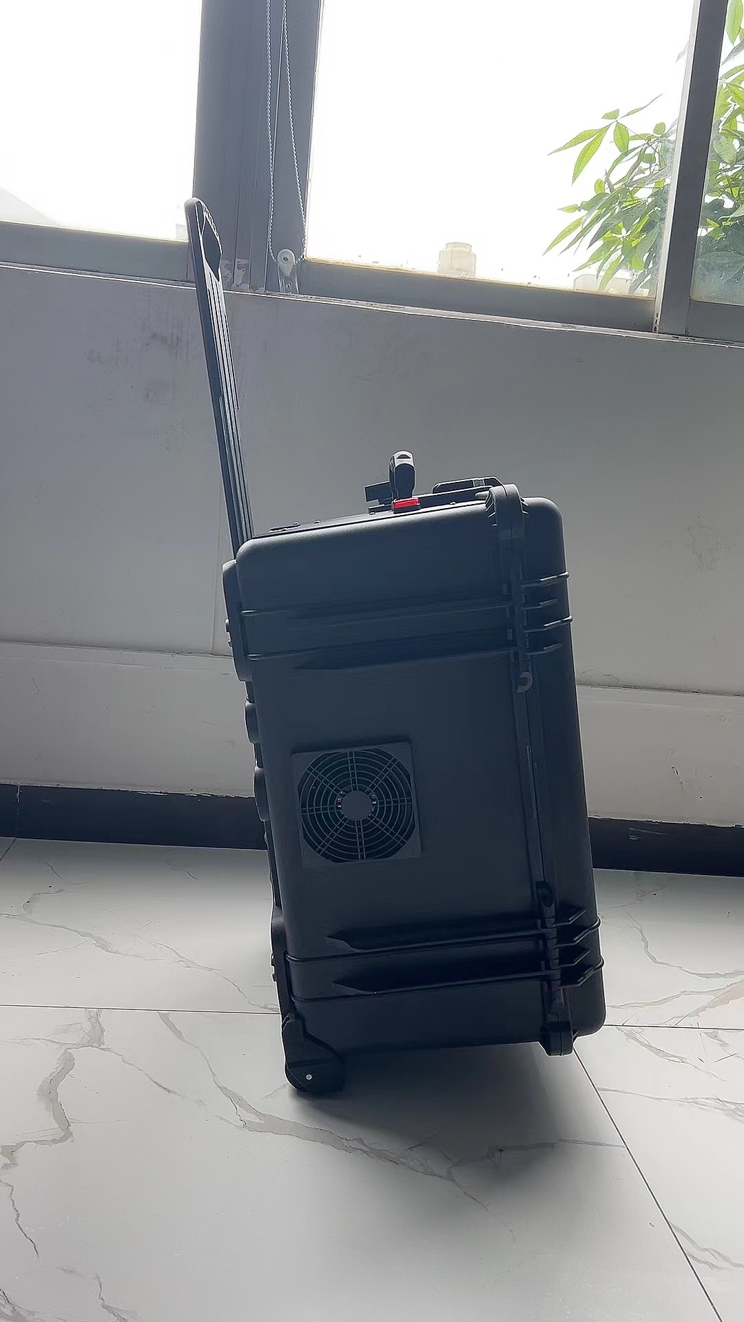 徐汇手拉箱型移动通信干扰器